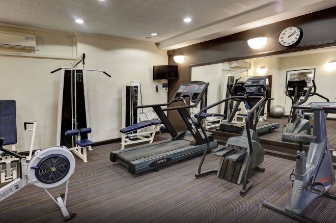 Doubletree By Hilton Reading M4 J10 Hotel Winnersh Bagian luar foto